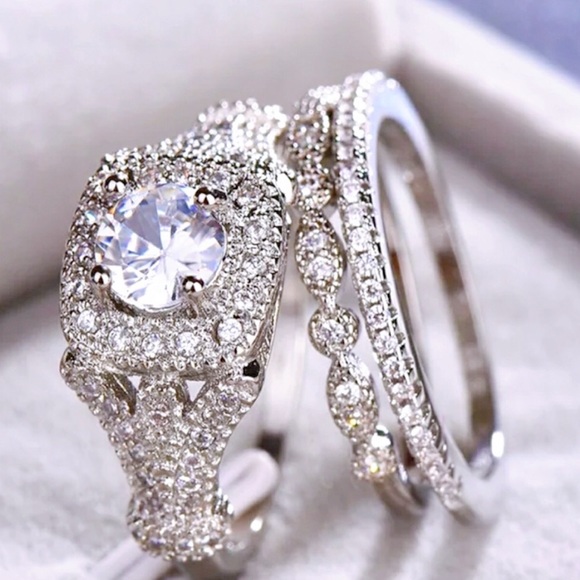 18K White Gold Filled White Sapphire Wedding Ring - Picture 5 of 7